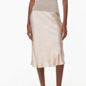 Aritzia Wilfred Skirt High-rise satin midi slip skirt Size small